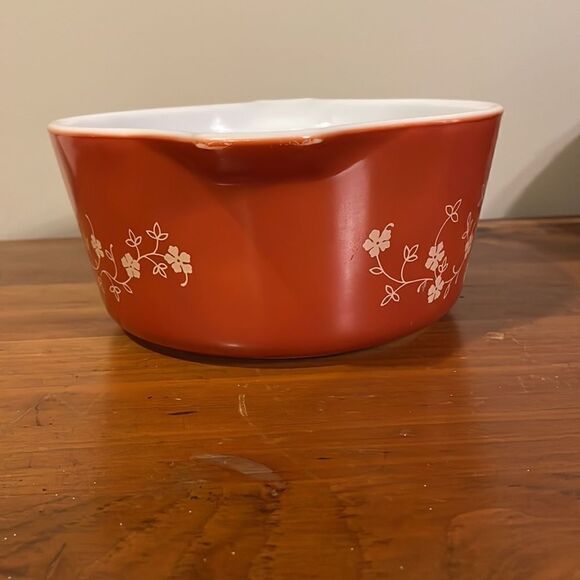 Vintage Pyrex 474-B Orange with White Flowers Bouquet Casserole 1.5 Quart - Picture 4 of 8
